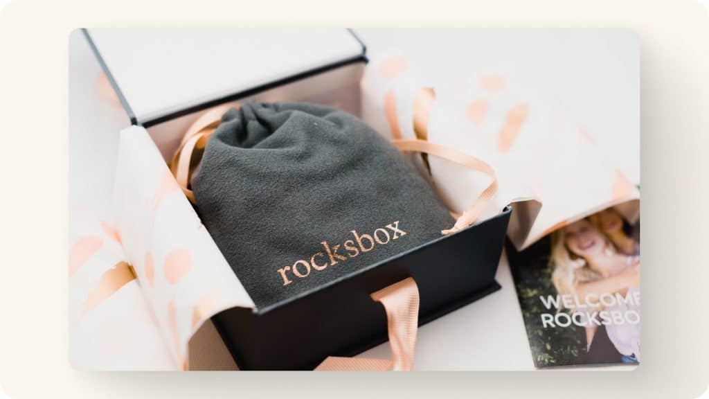 custom subscription box packaging