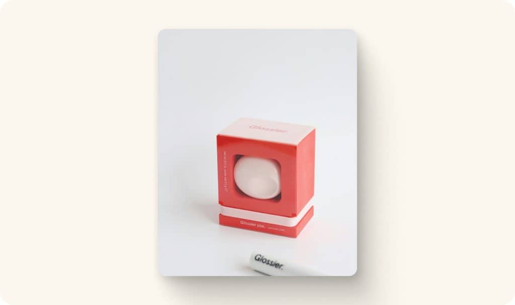 glossier e-commerce packaging